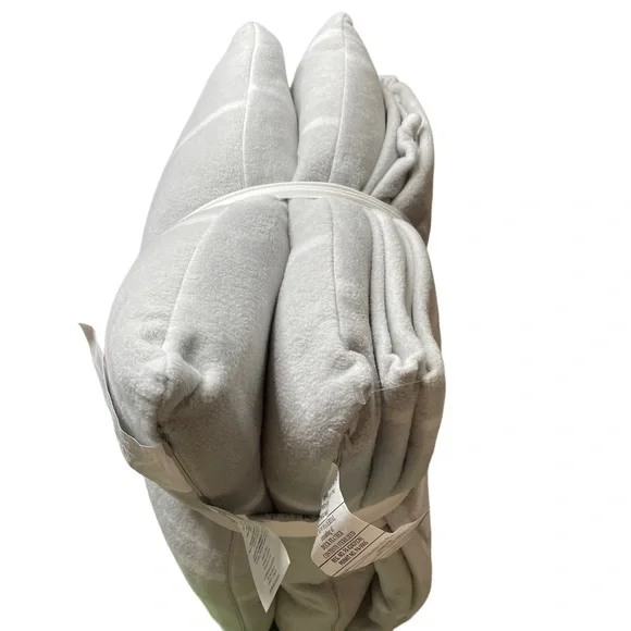 Simply Essential windowpane 3 pcs throw bundle - Picture 7 of 8